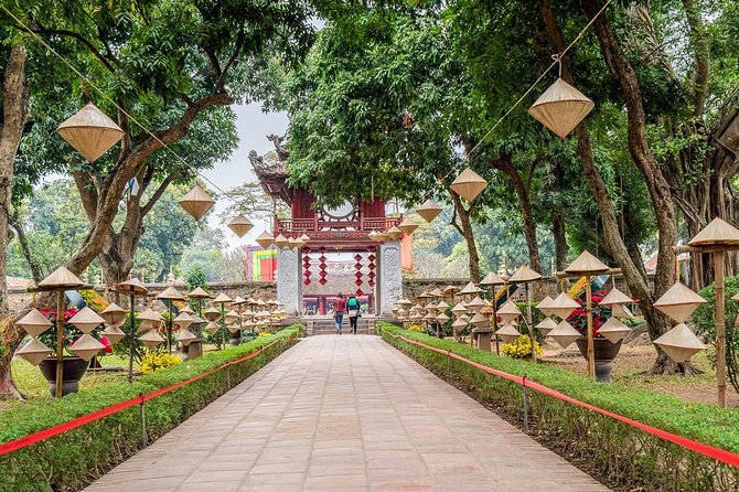 Half-Day Hanoi Private City Tour - Hoa Lo Prison (Hanoi Hilton): hard facts, heavy feelings