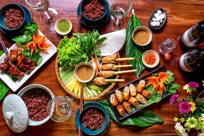 Half-Day Mindfulness Meditation Retreat in Hanoi - Releasing animals and a grateful vegetarian meal