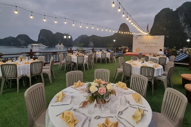 Halong Bay 2-Day Deluxe Cruise Tour including Kayaking and Cooking Demonstration - Vietnamese cooking demonstration: Nem Cuon or carving fruit and veggies