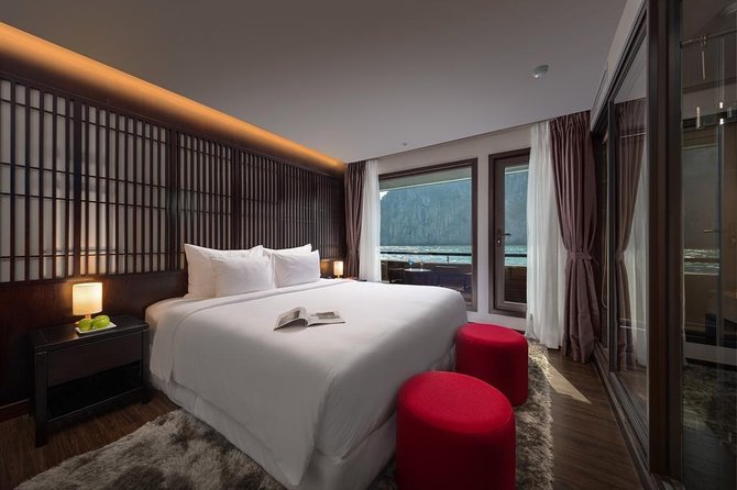 Halong Bay 2 Days 1 Night Cruise - Meals onboard: what’s included and what to watch for