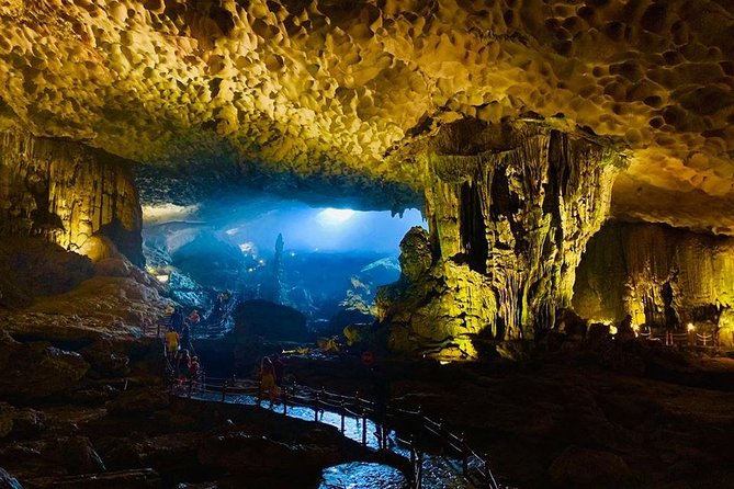 Halong Bay 2 Days 1 Night Included Transfer from Hanoi - Food and comfort: cruise rooms plus meals that actually fill you up