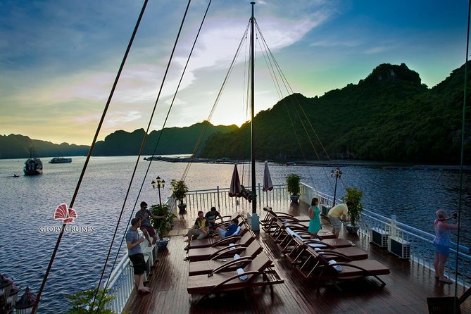 Halong Bay cruise 2 days 1 night - Getting from Hanoi to the harbor: pickup at 8:00 and midday check-in