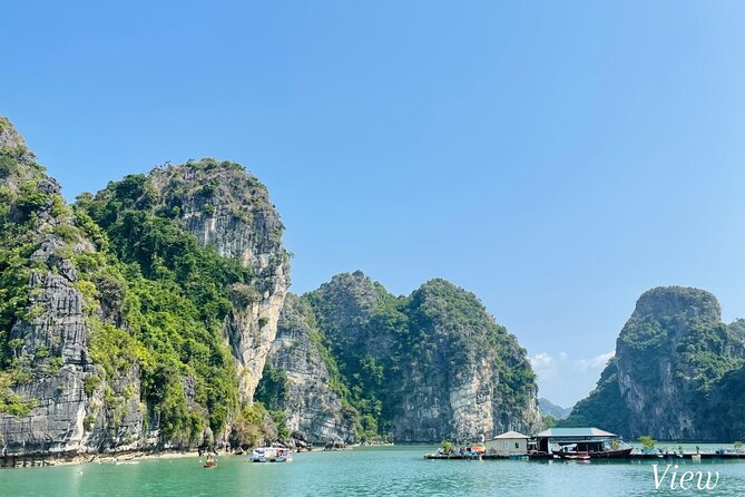 Halong Bay Cruise 3D2N - Kayaking Explorer & Round-trip transfer from Hanoi - Day 2: Drum Cave and Fairy Lake by Smaller Boat, Plus a Pearl Farm Stop