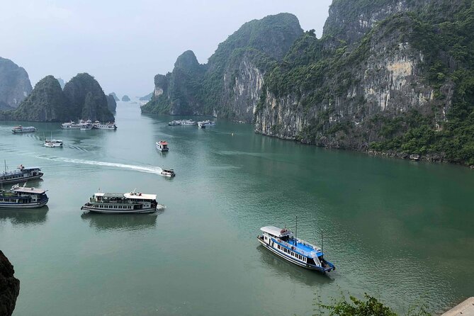 Halong Bay Cruise With Cave, Kayaking, Swimming - Buffet Lunch - Hanoi to Halong Bay: a long day, but the flow is clear