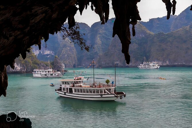 HaLong Bay Day Cruise with Kayaking, Swimming, Hiking and Lunch - A long day, but an easy route from Hanoi to Ha Long Bay