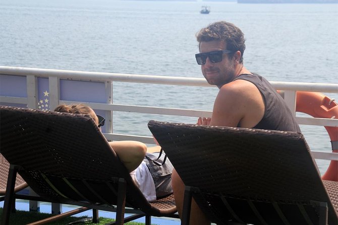 Halong Bay Day Tour: 4 hour cruising, caving, kayaking & lunch - Getting to Halong Bay from Hanoi: the Tuan Chau rhythm