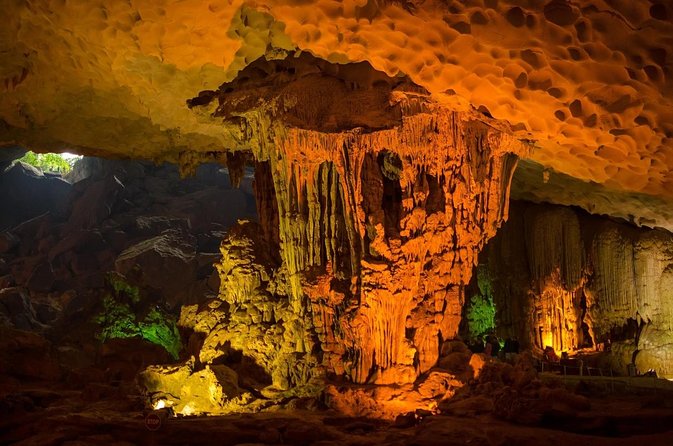 Halong Bay Day Trip 6hour: Buffet Lunch,Limousine bus,small group - Key things to know before you go