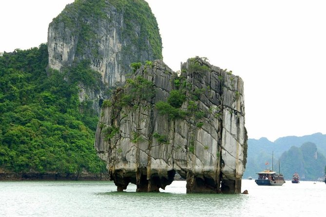 Halong Bay Full Day With Heaven Cave And Kayaking - Kayaking or Bamboo Boat in Halong Bay: Make It Count