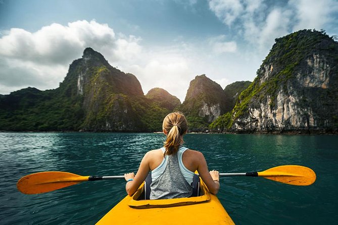 Halong Bay Full Day with Kayaking, Hiking viewpoint, Cave - Deluxe To Luxury - Tuan Chau Start: Lunch On the Water, Then the Bay