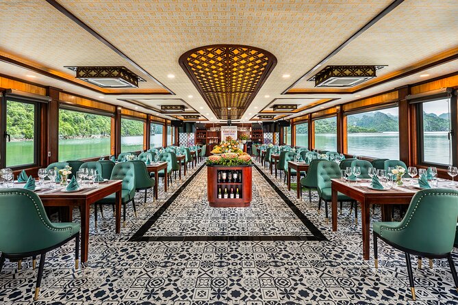 Halong bay Luxury Cruise Day Trip: Buffet lunch & Limousine bus - Crowds and cleanliness: what to expect and how to cope