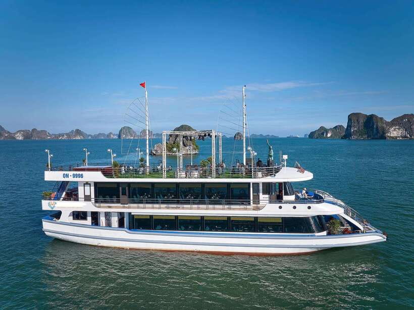 Halong Bay Luxury Cruise: Kayak&Swim,Cave, Party BEST SELLER - The Big Picture: A Halong Day That Actually Feels Like a Day