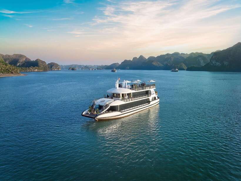 Halong Bay: Luxury Day Cruise with Buffet, Kayak, Swim - Key Things I’d Book For