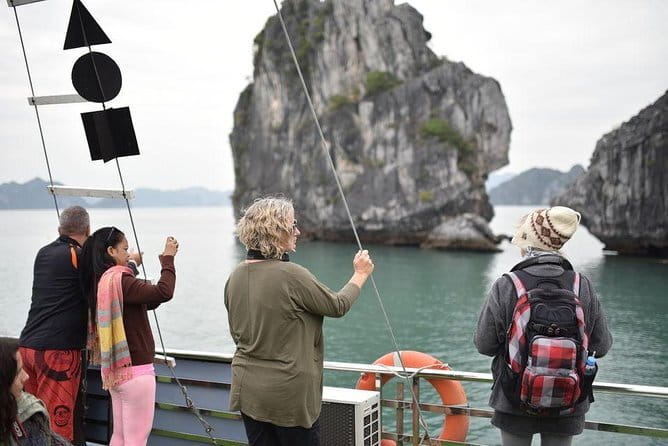 Halong Bay Shore Excursion 6 Hour Private Cruise from Cruise Port - The Main Halong Bay Seascape Time