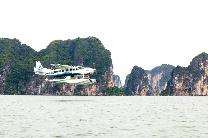 Halong Bay Sightseeing With Seaplane - Aircraft and comfort: flying in a Cessna Grand Caravan (up to 12)