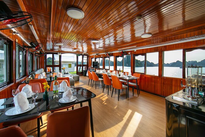 Halong Fantasea Cruises - 3 Days 2 Nights Tour From Hanoi - Day 2: Sung Sot in the morning, then Lan Ha Bay with kayaking and cave options