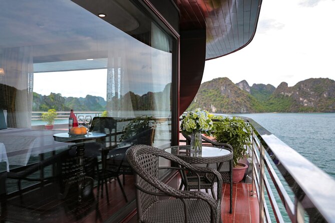 Halong La Pandora Cruise 2days/1Night - Day 2 at Dawn: Tai Chi, Breakfast, and Another Round of Bay Magic