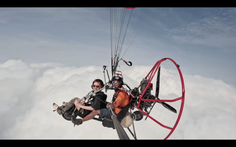 Halong Sky Tour: Powered Paragliding - The view: 15–20 minutes above Ha Long city