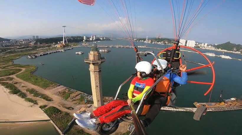 Halong Sky Tour: Powered Paragliding - Who should book this powered paragliding flight, and who should skip