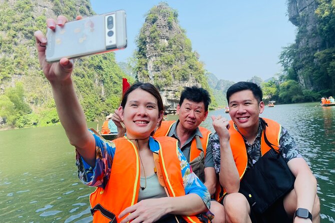 Hang Mua - Hoa Lu - Tam Coc Small Group Tour 8 People a Group - Hang Mua and the Ngoa Long Mountain View: Why People Aim for This Stop