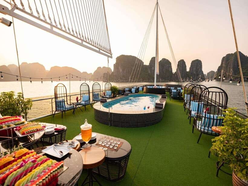 Hanoi: 2-Day Ha Long Bay Cruise, Tam Coc, Mua Caves, Hoa Lu - Quick take: what stands out