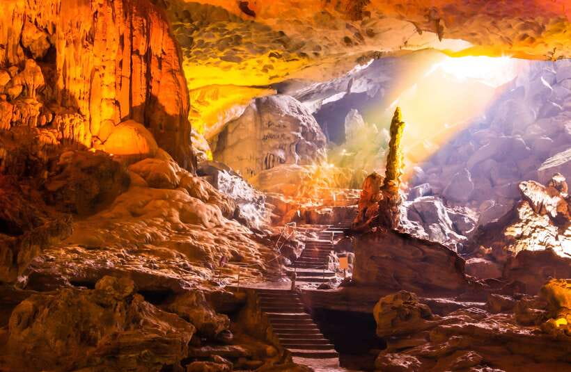 Hanoi: 2-Day Ha Long Bay Cruise, Tam Coc, Mua Caves, Hoa Lu - Food and expenses: what’s included vs. what you’ll plan for
