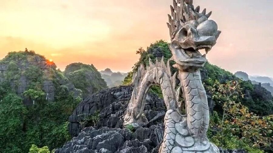 Hanoi: 2-Day Tour to Ninh Binh & Halong Bay With Transfer - Titop Island and the sunset party: photos, a swim option, and snacks with red wine