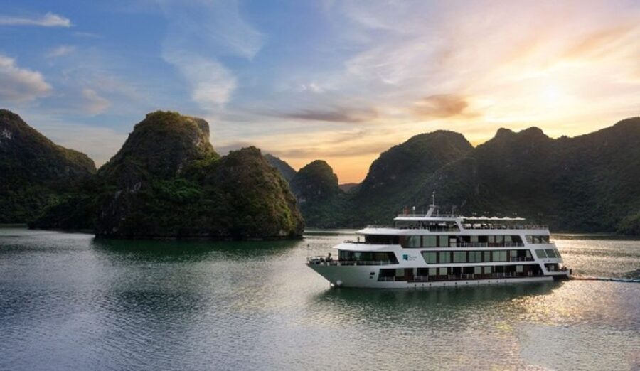 Hanoi: 3-Day Ninh Binh and Lan Ha Bay Cruise with Homestay - Mua Cave and Lying Dragon Mountain: About 500 Steps and a Serious View