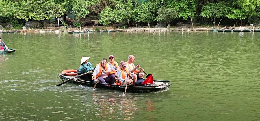 Hanoi: 3-Day Ninh Binh, Ha Long & Bai Tu Long Cruise UNESCO - Day 2 on the UNESCO bays: from Ha Long Port to Bai Tu Long Bay