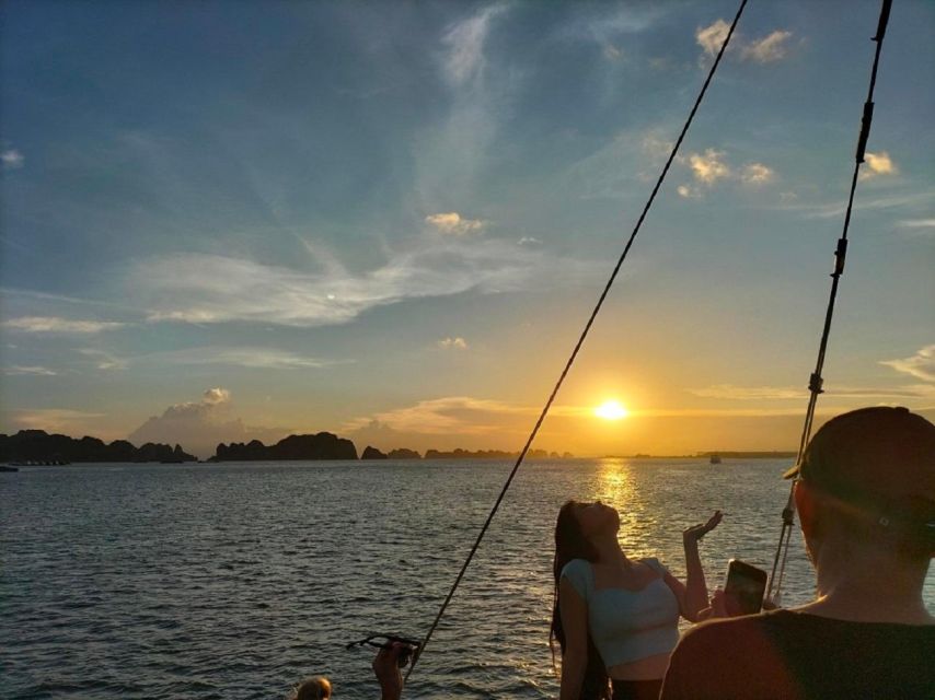 Hanoi: 3-Day Ninh Binh, Ha Long, & Lan Ha Bay 5-Star Cruise - Day 1: Hanoi → Bai Dinh Temples → Trang An → Mua Cave → Ninh Binh Bungalow