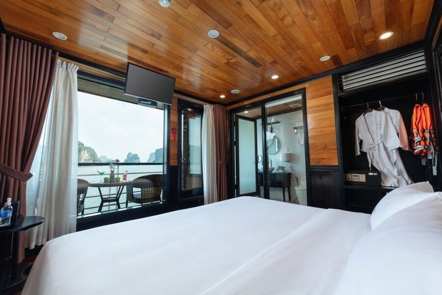 Hanoi: 3-Day Ninh Binh, Ha Long, & Lan Ha Bay 5-Star Cruise - Day 3: Tai Chi Deck Morning → Kayak/Swim at Ao Ech or Cave Time at Trung Trang → Speedboat Back