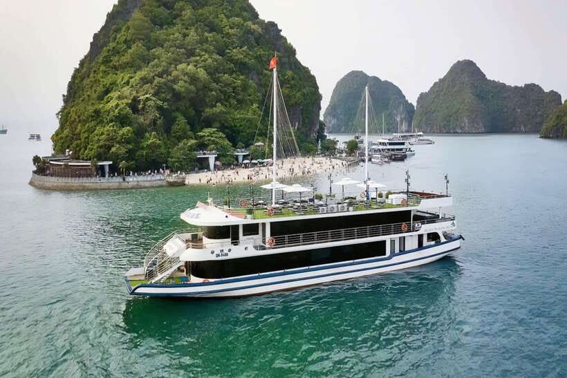 Hanoi: 5-Star Halong Bay Cruise with Lunch, Jacuzzi & Party - 1-Day Halong Bay Cruise From Hanoi: Why This Works