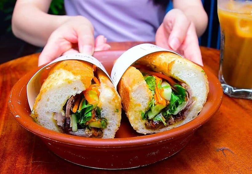 Hanoi: A culinary stroll in private & in French - Market morning (or early evening): ingredient discovery you can use later
