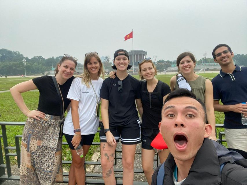 Hanoi: All-in-One Walking Tour Through a Train Street - Ly Thai To Monument Statue: the clean starting point