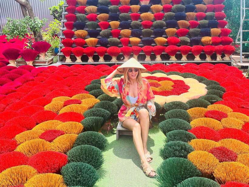 Hanoi: Artisan Tour with Incense, Hat-Making, or Ceramics - Quang Phu Cau incense village: where Vietnam’s daily rituals start