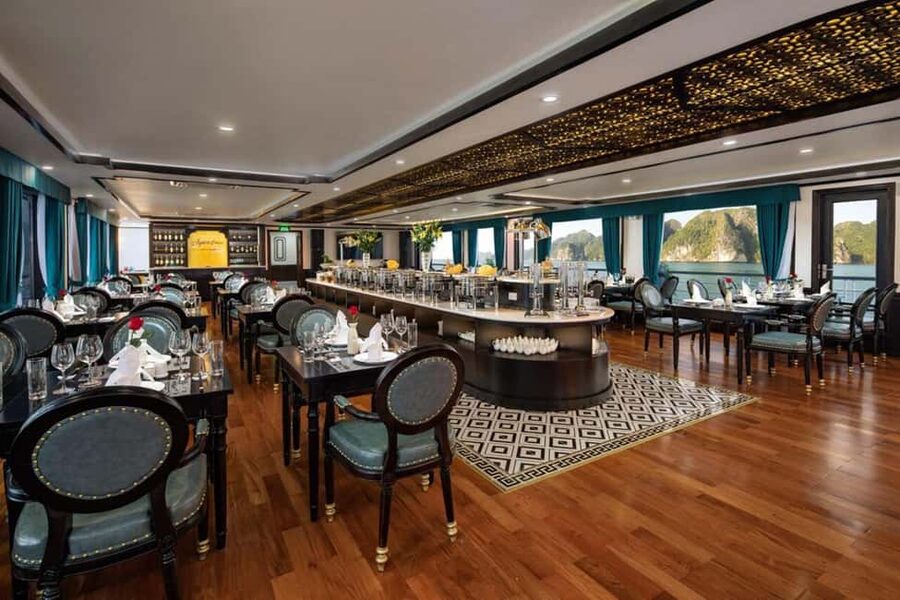 Hanoi: Aspira 5★ Overnight Cruise w/ Balcony & Free Transfer - The Aspira Cabin Setup: Balcony Views and a Tub You’ll Use