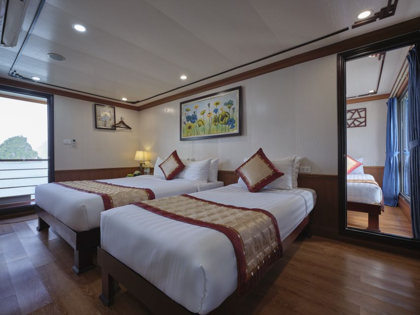 Hanoi: Aspira 5★ Overnight Cruise w/ Balcony & Free Transfer - Meals and Vegetarian Options: Clear Timing, Simple Choices