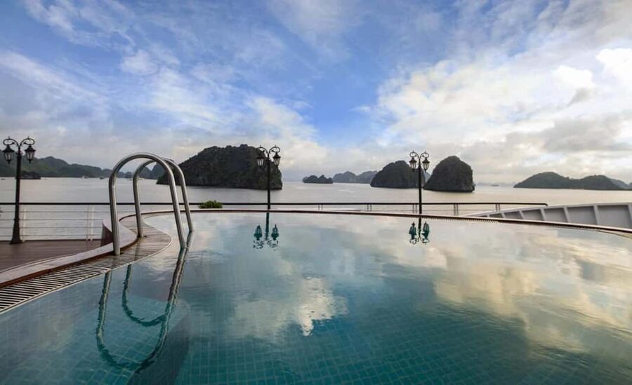 Hanoi: Aspira 5★ Overnight Cruise w/ Balcony & Free Transfer - Price and Value: What Makes This Feel Worth It