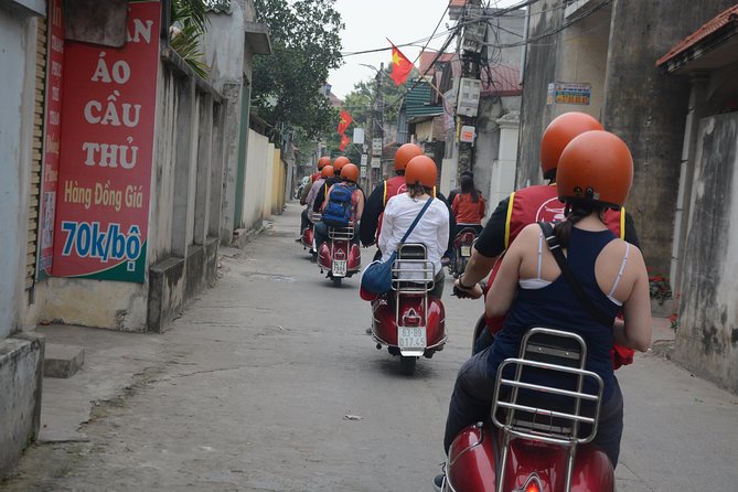 Hanoi Back Street Vespa Tours: Full Day Vespa Tours - Stop 3: Đông Anh’s 200-Year-Old House and Tea Candy Conversations
