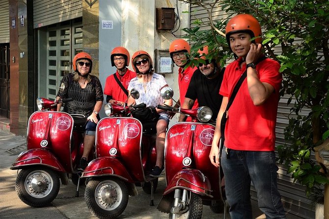 Hanoi Back Streets Vespa Tours: Hanoi Insider Vintage Vespa Tour - Passing the big landmarks: what you actually get from the drive