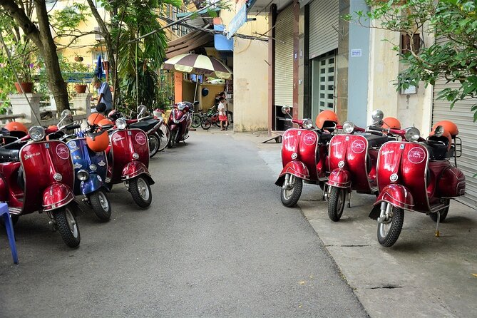 Hanoi Back Streets Vespa Tours: Hanoi Vintage Vespa Tours City - West Lake, Red River farming, and the slower side of Hanoi