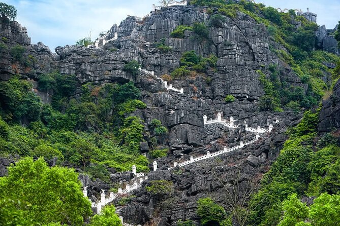 Hanoi - Ban Gioc Waterfall 2 days 1 night - BEST SELLING - Price and value: $179 that includes the stuff you usually pay for anyway