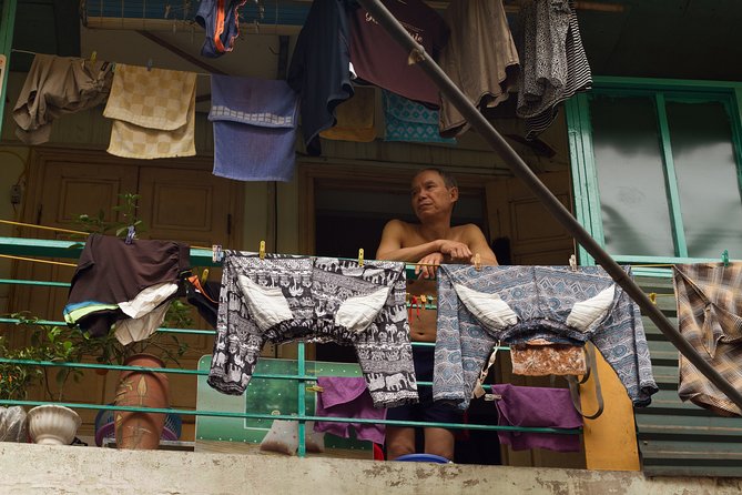 Hanoi by dawn Photo Tour - Timing and logistics: hotel pickup, small group flow, and walking