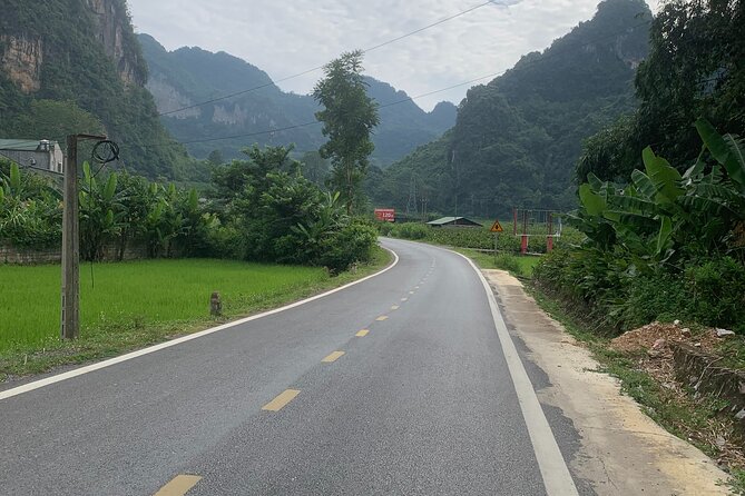 Hanoi - Cao Bang city - Ban Gioc Warterfall 2days/2nights ED7 - Trúc Lâm Pagoda and Lam Son Base: spiritual stops on the route