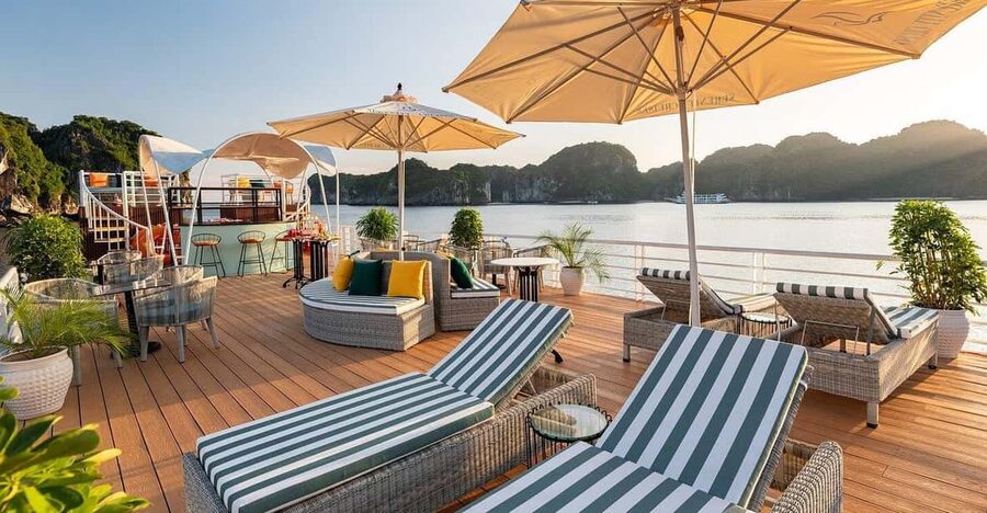 Hanoi: Cat Ba Island & Lan Ha Bay Day Trip Cruise with Lunch - Why Lan Ha Bay feels special on a day like this