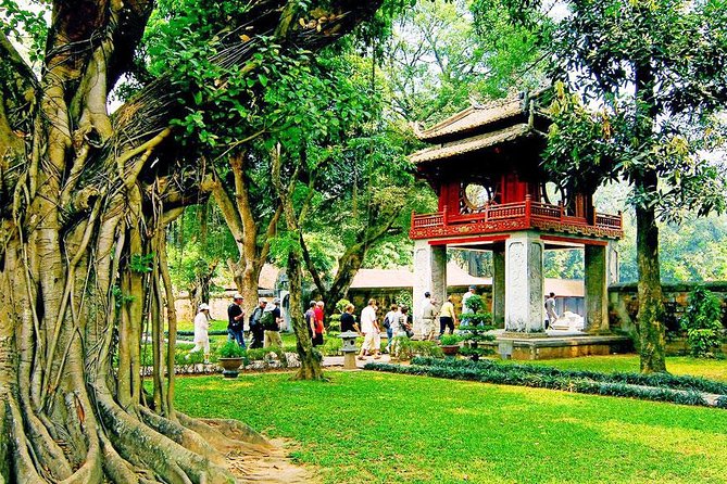 Hanoi City 1 Day Tour - Old Quarter Cyclo Ride: Moving Through the 36 Product Streets