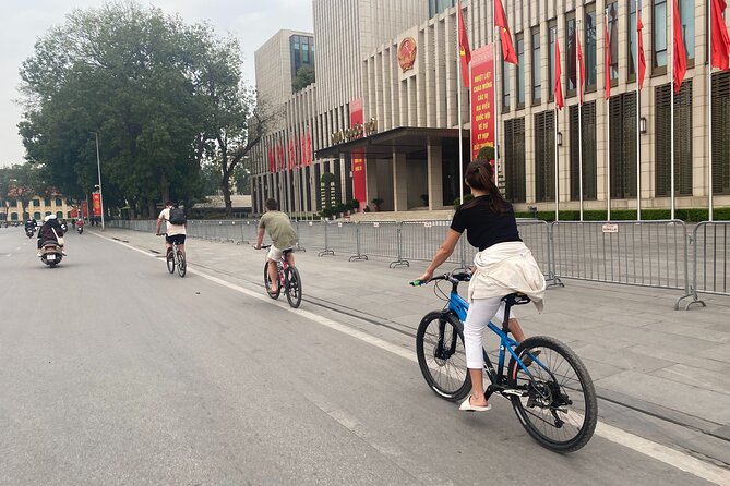 Hanoi City Bike Tour through Banana Island & Food Tasting - Ho Chi Minh Mausoleum area and West Lake: slowing down without stopping