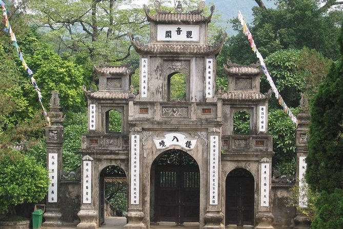 Hanoi City Half Day Private Tour included train street, meals - Morning Style: Lunch Near 36 P. Hàng Gà and Old Quarter Rhythm
