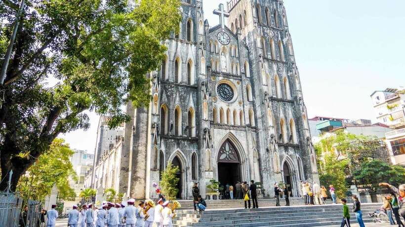 Hanoi: City Highlights Tour with Train Street & Hidden Gems - Hoan Kiem Lake Stop: Your Reset Between History and Street Life