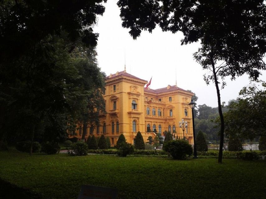 Hanoi: City Highlights Tour with Transfer and Lunch - Hoan Kiem Lake and Ngoc Son Temple: Ending With a History + View Combo