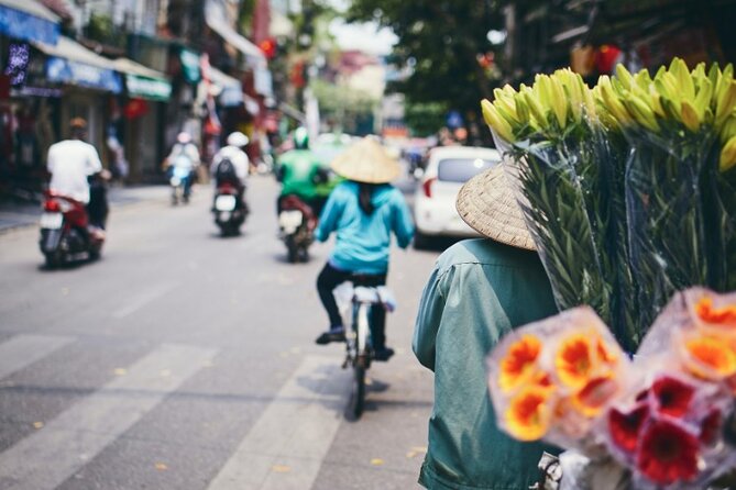 Hanoi City Motorbike Tour with Banana Island and Local Food - Banana Island near the Red River: the calm break that makes the tour worth it